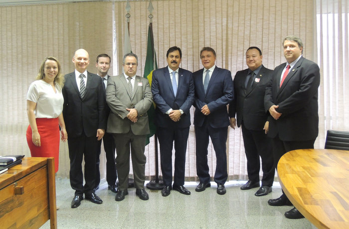 Foro Privilegiado e Lei de Execução Penal pautam reunião da diretoria da AMB com o senador Alvaro Dias