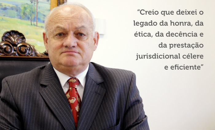 Desembargador Sérgio Arenhart fala à AMAPAR sobre carreira, papel do juiz na sociedade e eleições diretas