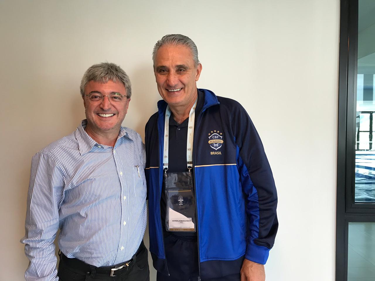 Desembargador Roberto Bacellar participa de evento da CBF com os principais técnicos do País