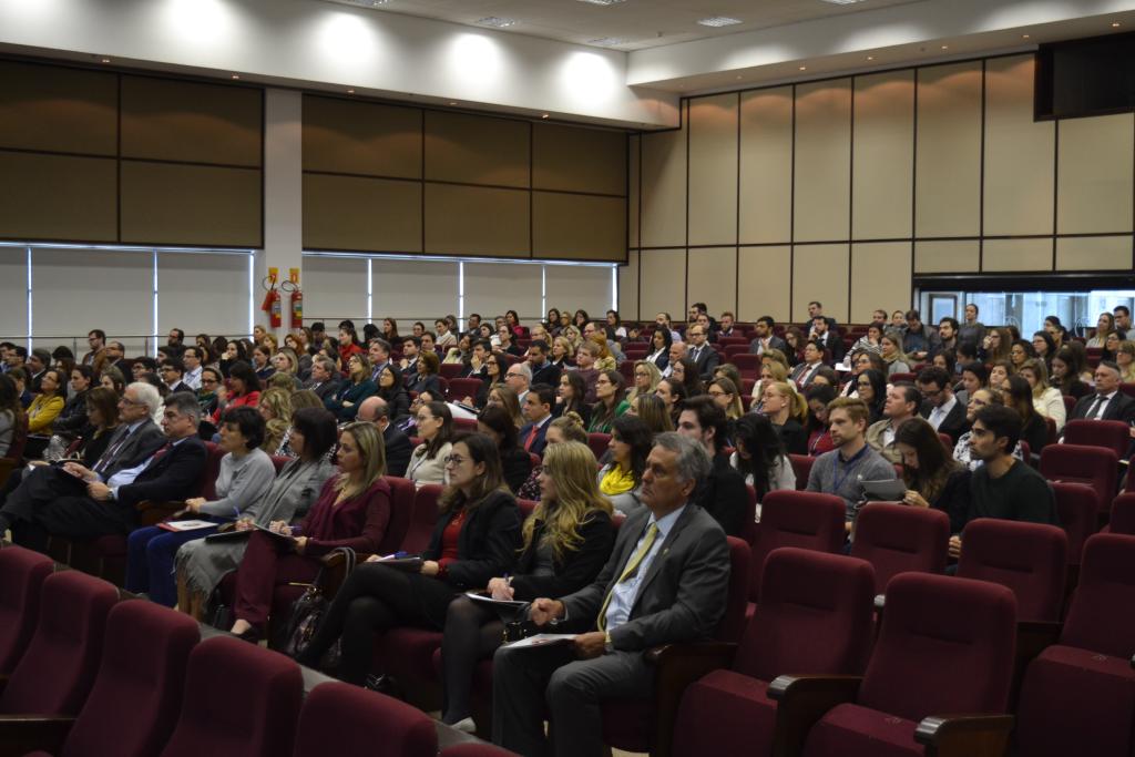 Encontro “I Diálogo sobre o novo Código” reafirma o compromisso da AMAPAR e da EMAP com a atualização de magistrados e da comunidade jurídica