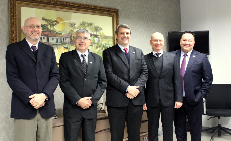 AMAPAR recebe a visita do presidente da Federação Latino-americana de Magistrados