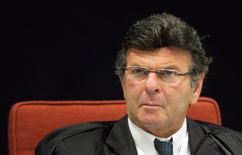 TRE-PR e AMAPAR convidam a magistratura para sessão solene de entrega de honraria ao ministro Luiz Fux (STF) 