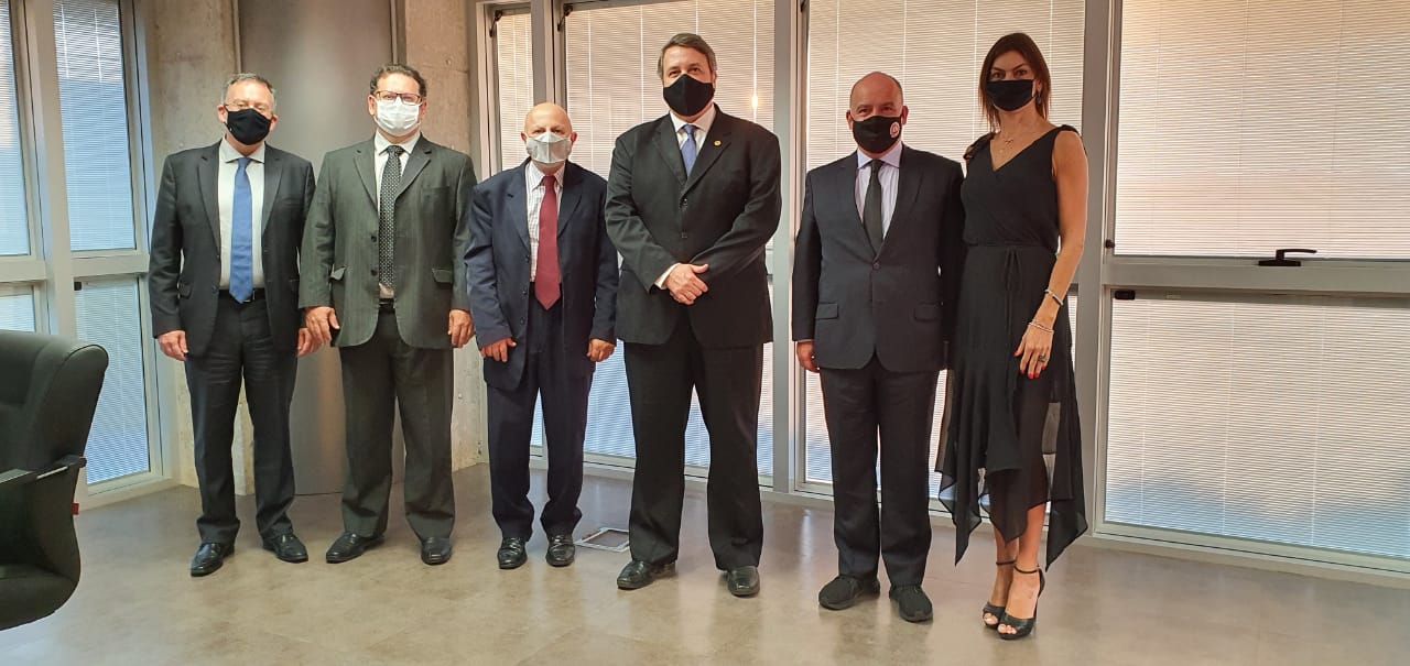 Diretoria da AMAPAR faz reunião com o procurador-geral de Justiça