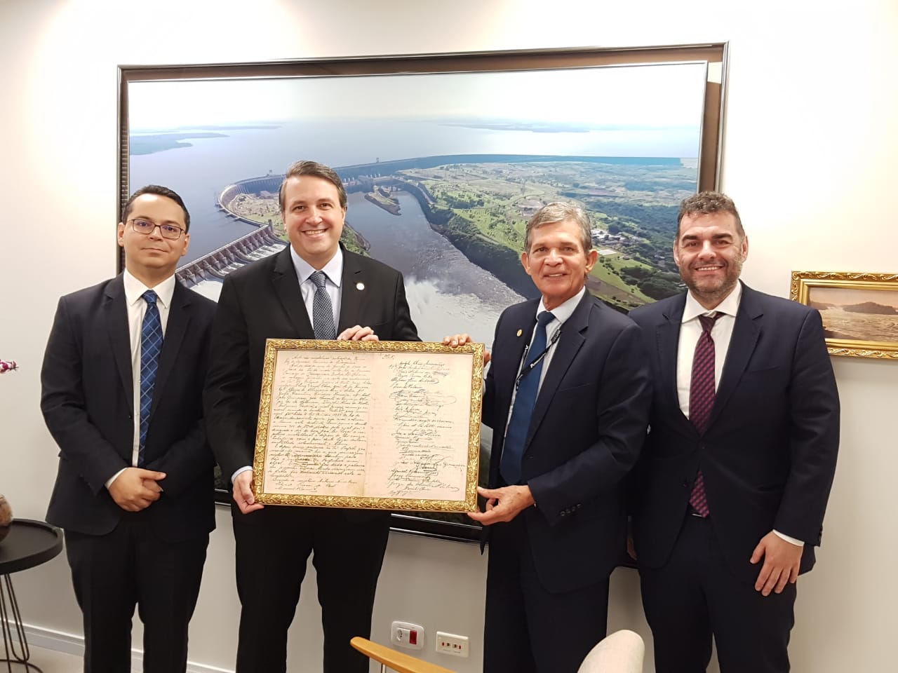 Diretoria da AMAPAR se reúne com a diretoria geral da Itaipu Binacional
