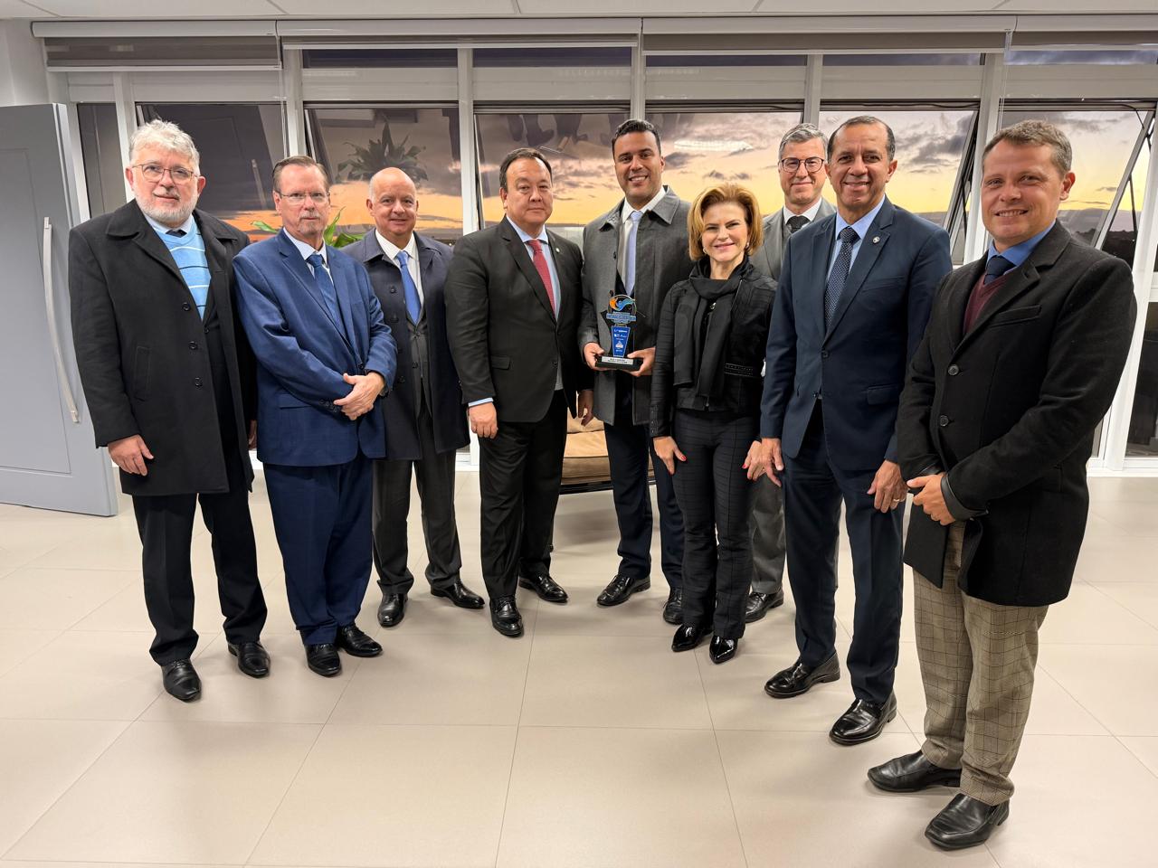 Diretoria da AMAPAR recepciona lideranças da magistratura na sede administrativa 