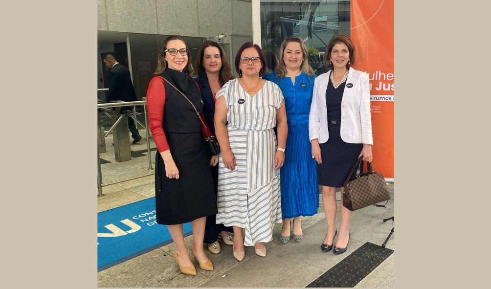  Diretoria da Amapar e magistradas paranaenses participam do encontro no CNJ “Mulheres na Justiça” 
