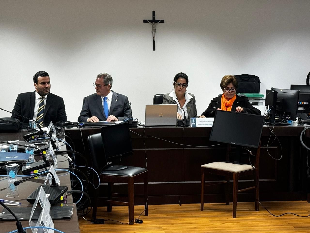 Diretoria da AMAPAR participa da sessão de encerramento da etapa de prova oral do concurso para juíza e juiz substituto