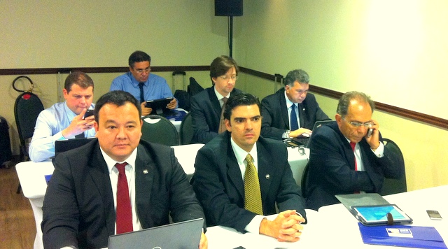 Diretoria da AMAPAR debate temas atuais durante reunião do Conselho de Representantes da AMB, em Brasília 