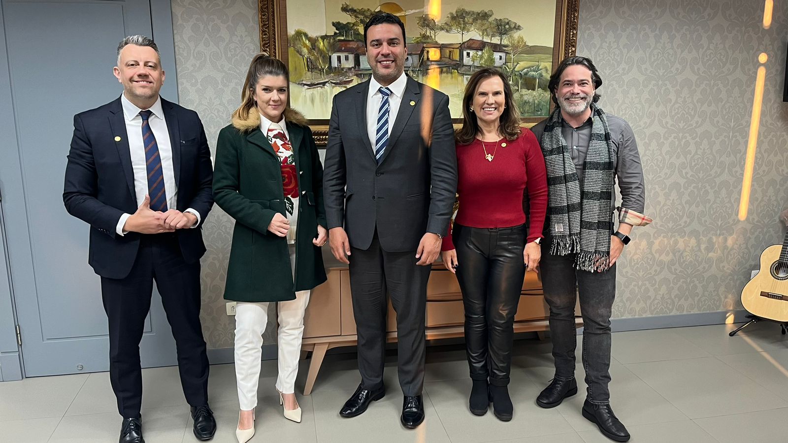  Departamento da Infância e Juventude da AMAPAR faz segunda reunião e direciona primeiros encaminhamentos 